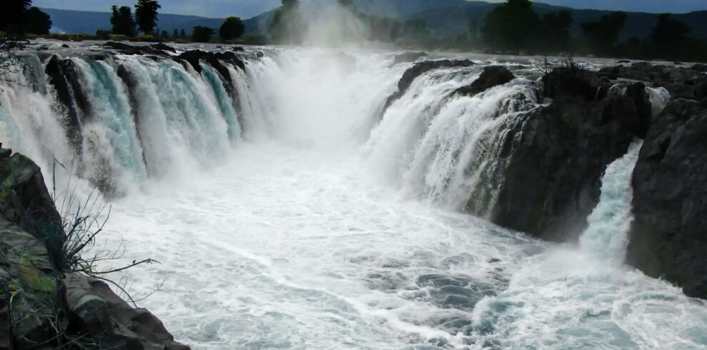 Hogenakkal Falls viewpoints