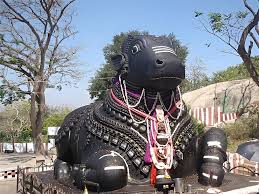 Nandi Bull statue